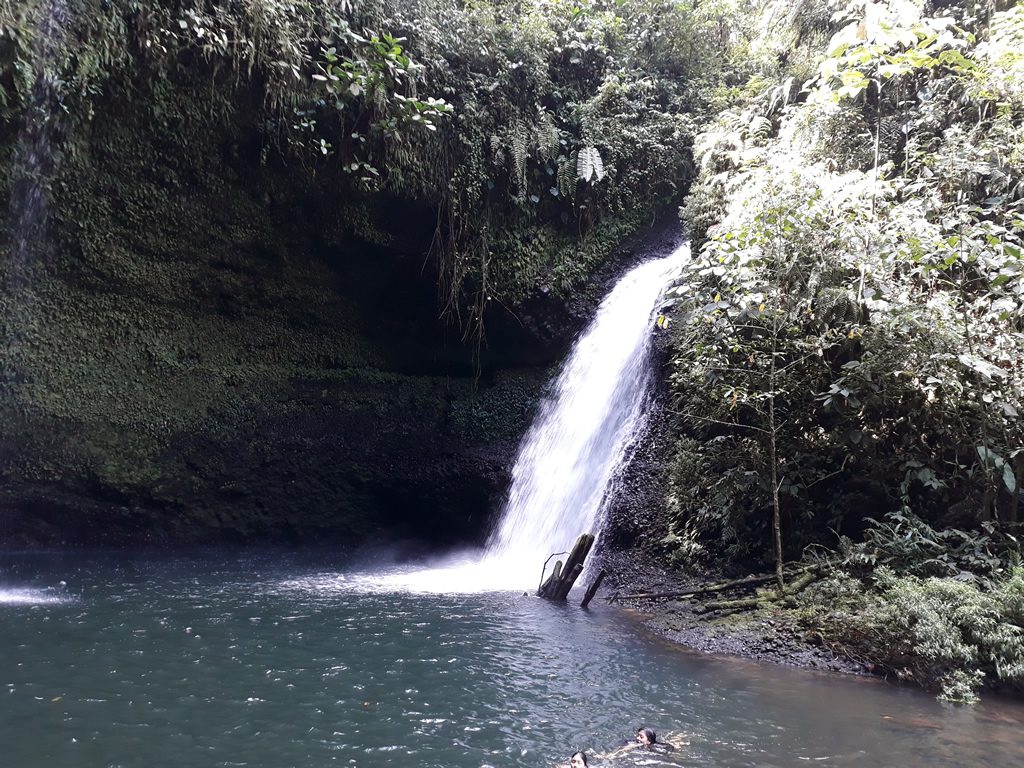 Cascada El Pailon Del Angel